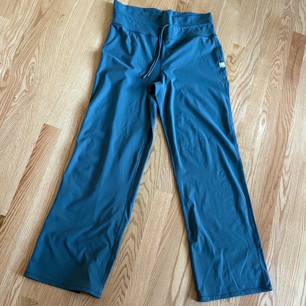 Vuori Daily Wide Leg Pants